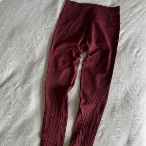 High Rise Mesa Yoga Legging - Small, Red Maroon